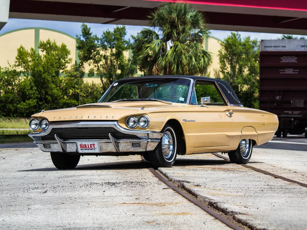 Ford Thunderbird IV Купе-хардтоп