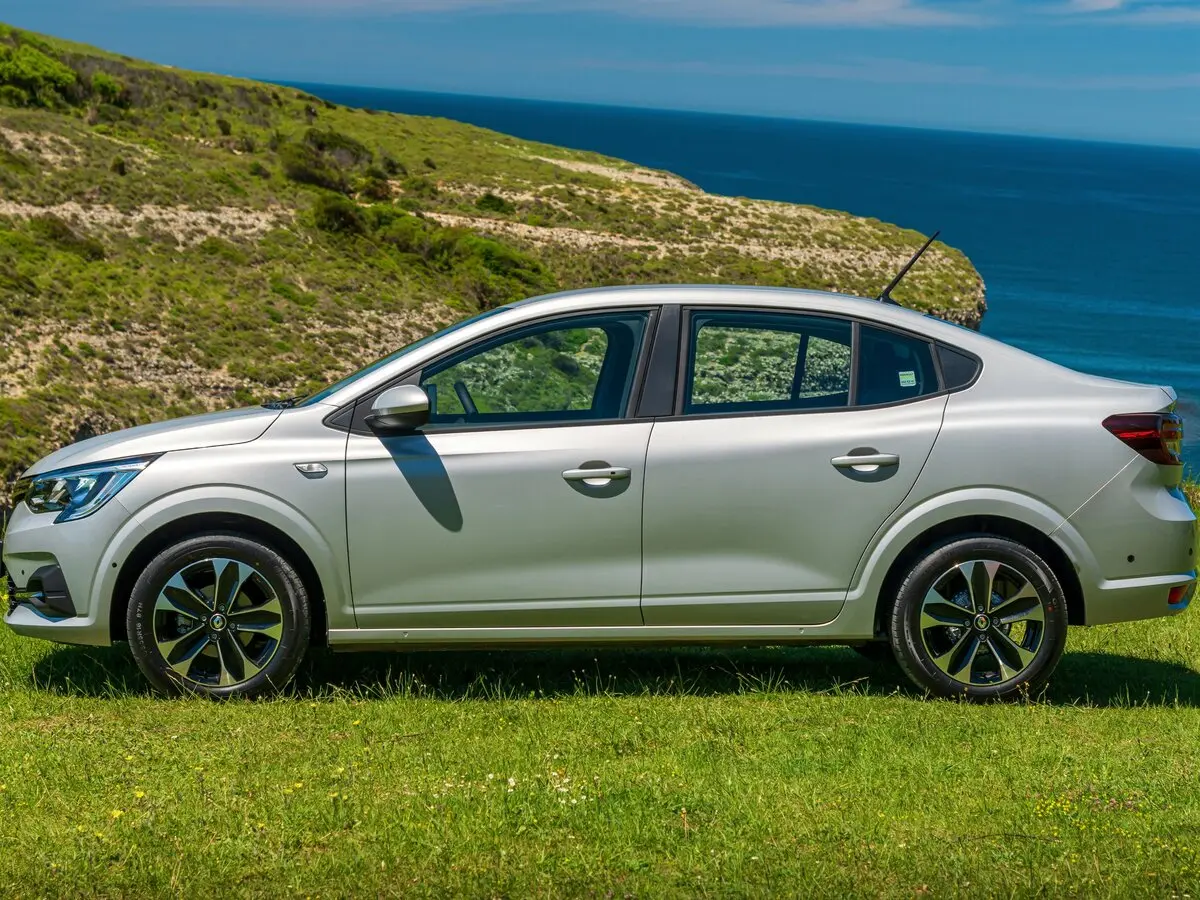 Renault Taliant 2021 – н.в. Седан — сүрөт 2