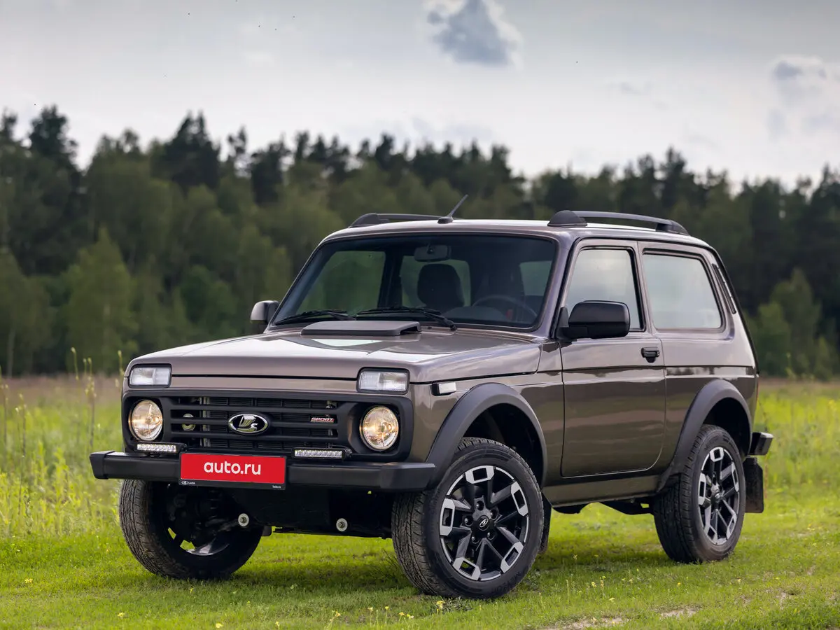 Lada (ВАЗ) Niva Legend I Внедорожник 3 дв. Sport — photo 11
