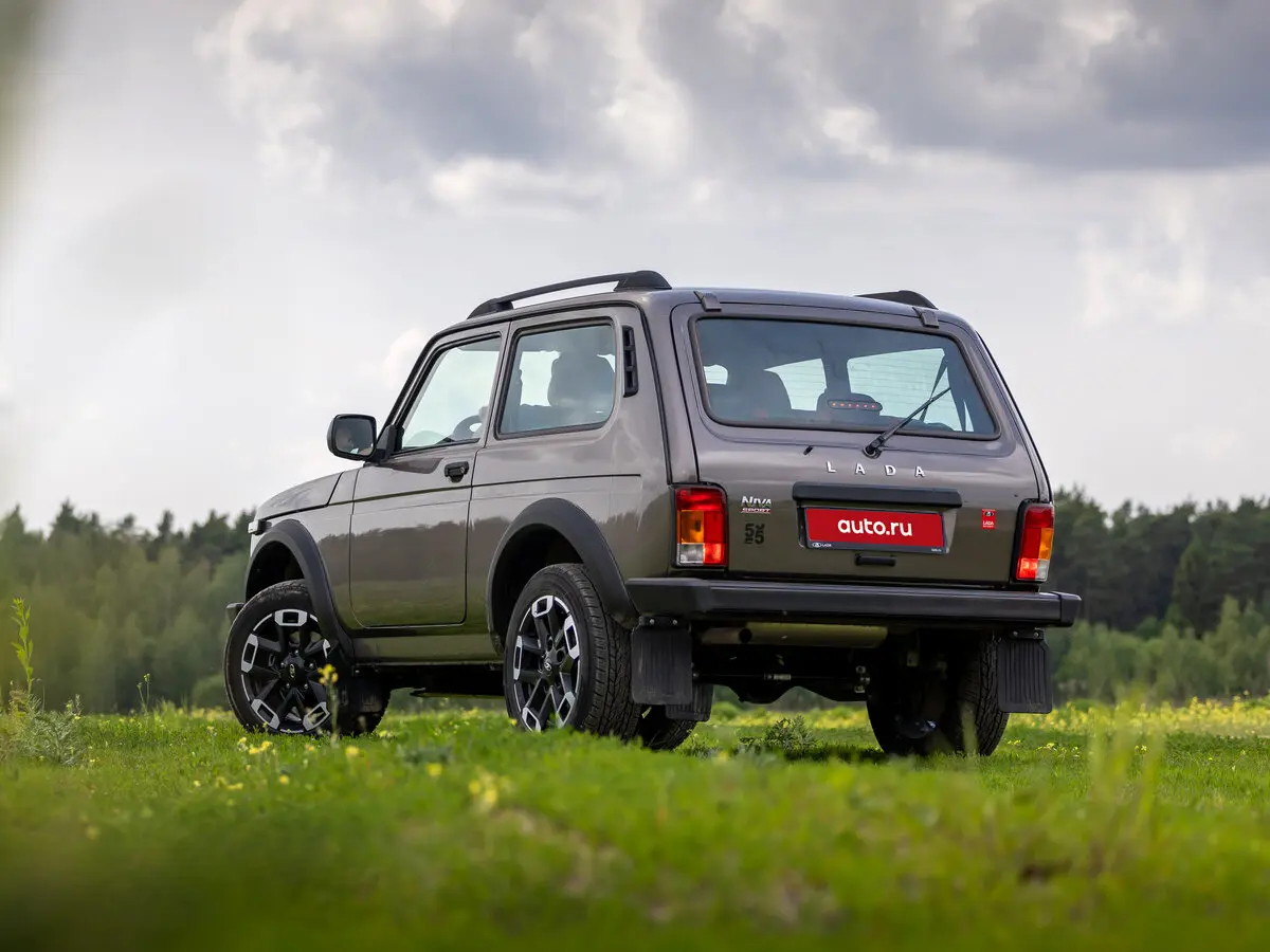 Lada (ВАЗ) Niva Legend I Внедорожник 3 дв. Sport — photo 13