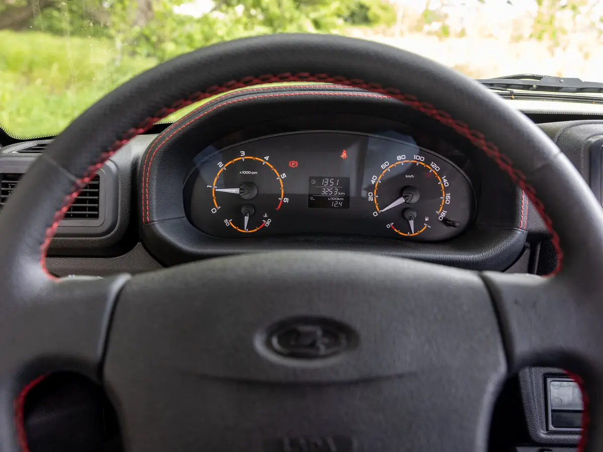 Lada (ВАЗ) Niva Legend I Внедорожник 3 дв. Sport — photo 17