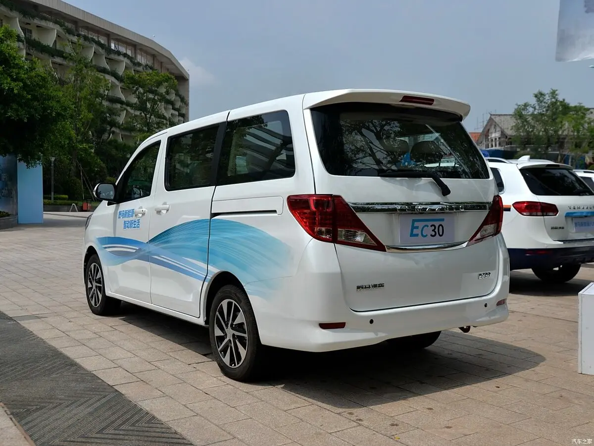 Yema EC30 2017 – 2019 Минивэн — сүрөт 4