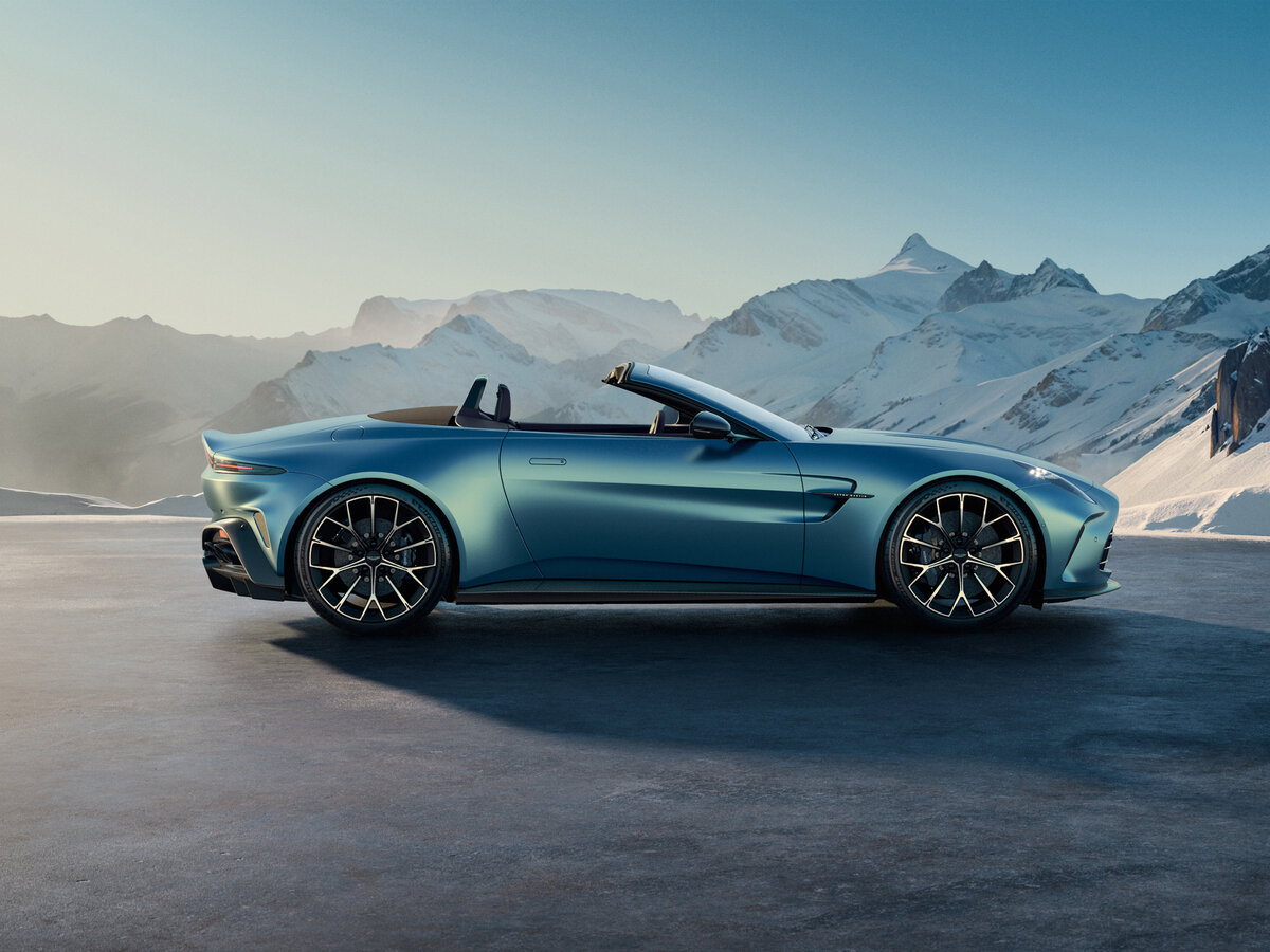 Aston Martin V8 Vantage IV Рестайлинг Родстер — фото 2