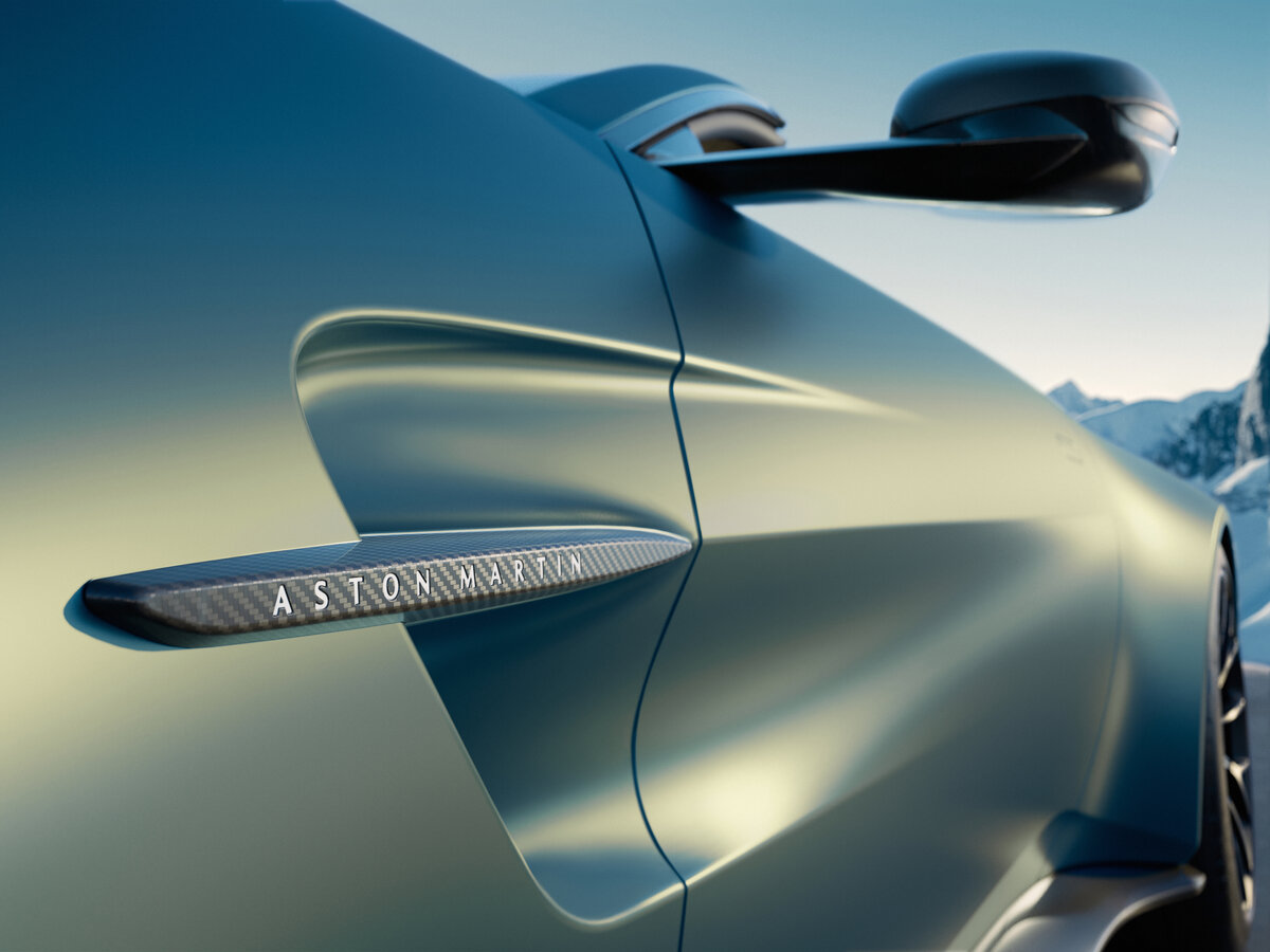 Aston Martin V8 Vantage IV Рестайлинг Родстер — фото 9