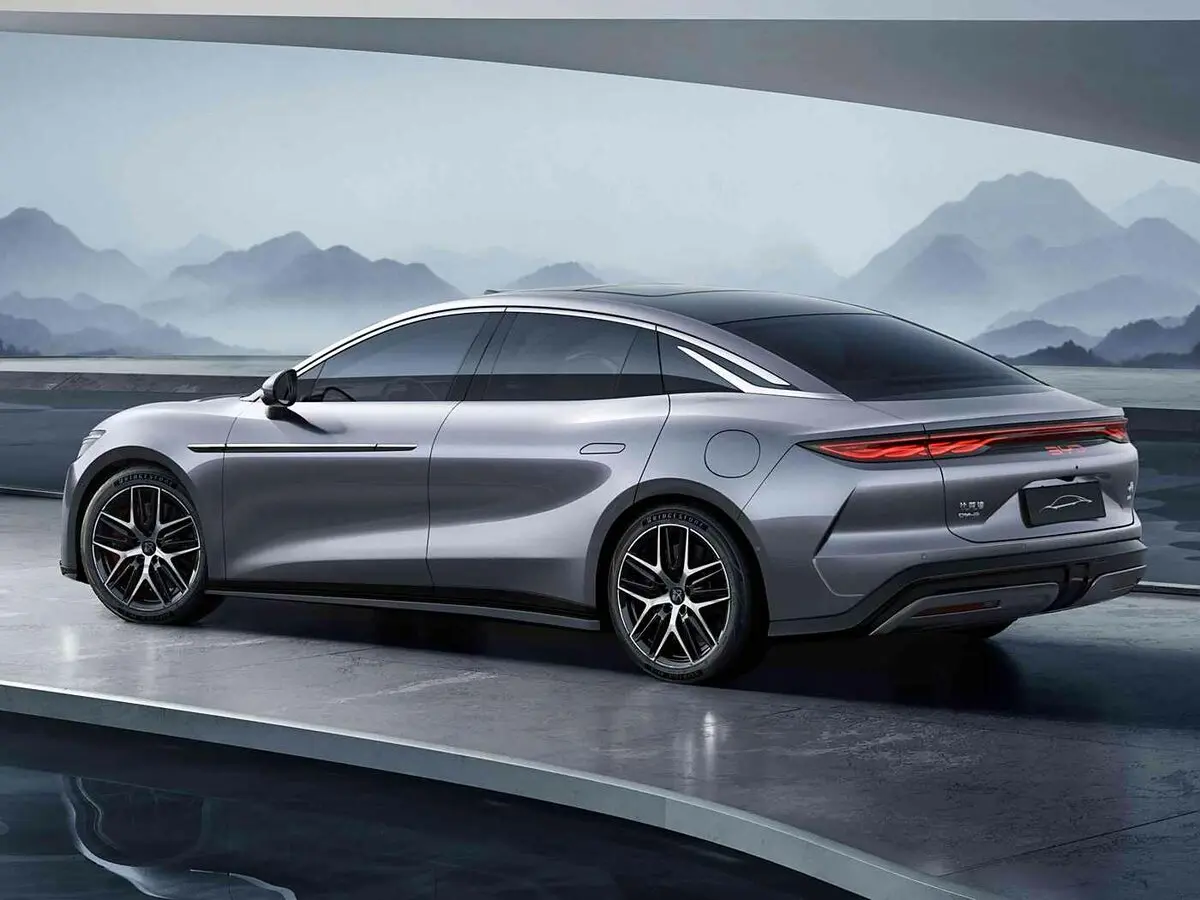 BYD Han L 2025 – н.в. Седан — 照片 5