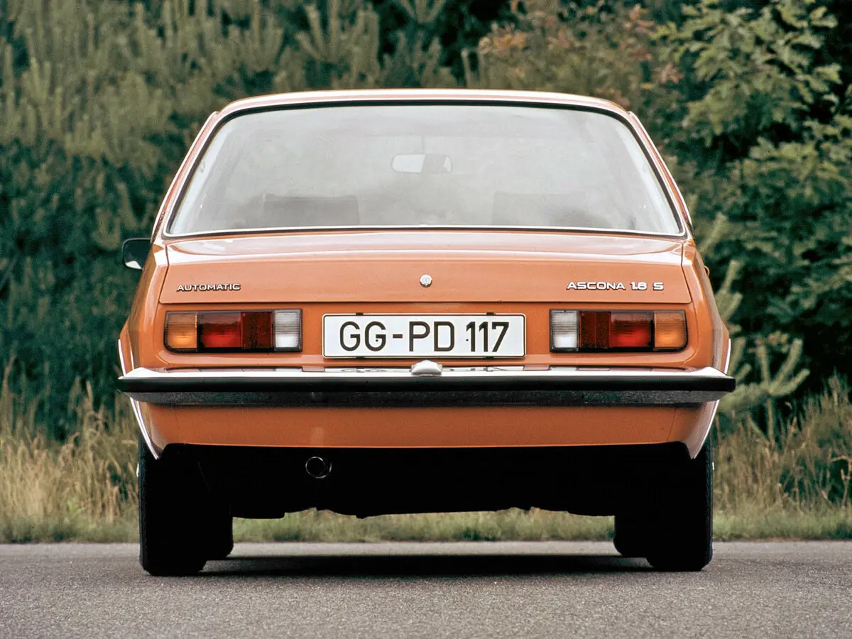 Opel Ascona B Седан 2 дв. — photo 4