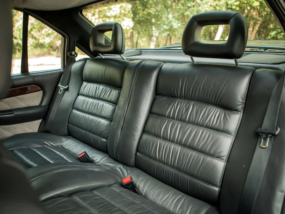 Opel Lotus Omega 1990 – 1992 Седан — photo 8