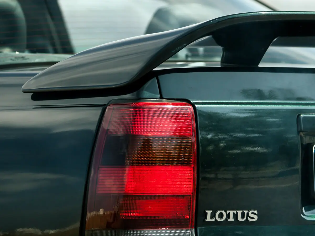 Opel Lotus Omega 1990 – 1992 Седан — photo 10