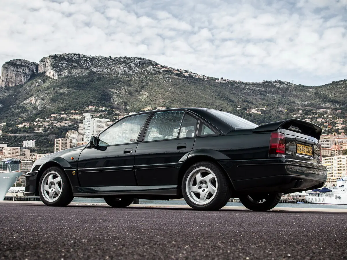 Vauxhall Lotus Carlton 1990 – 1992 Седан — сүрөт 2