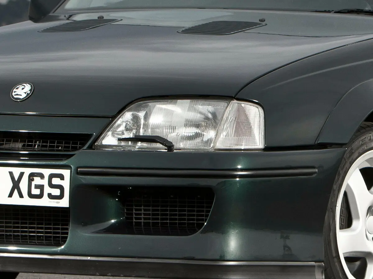 Vauxhall Lotus Carlton 1990 – 1992 Седан — сүрөт 7