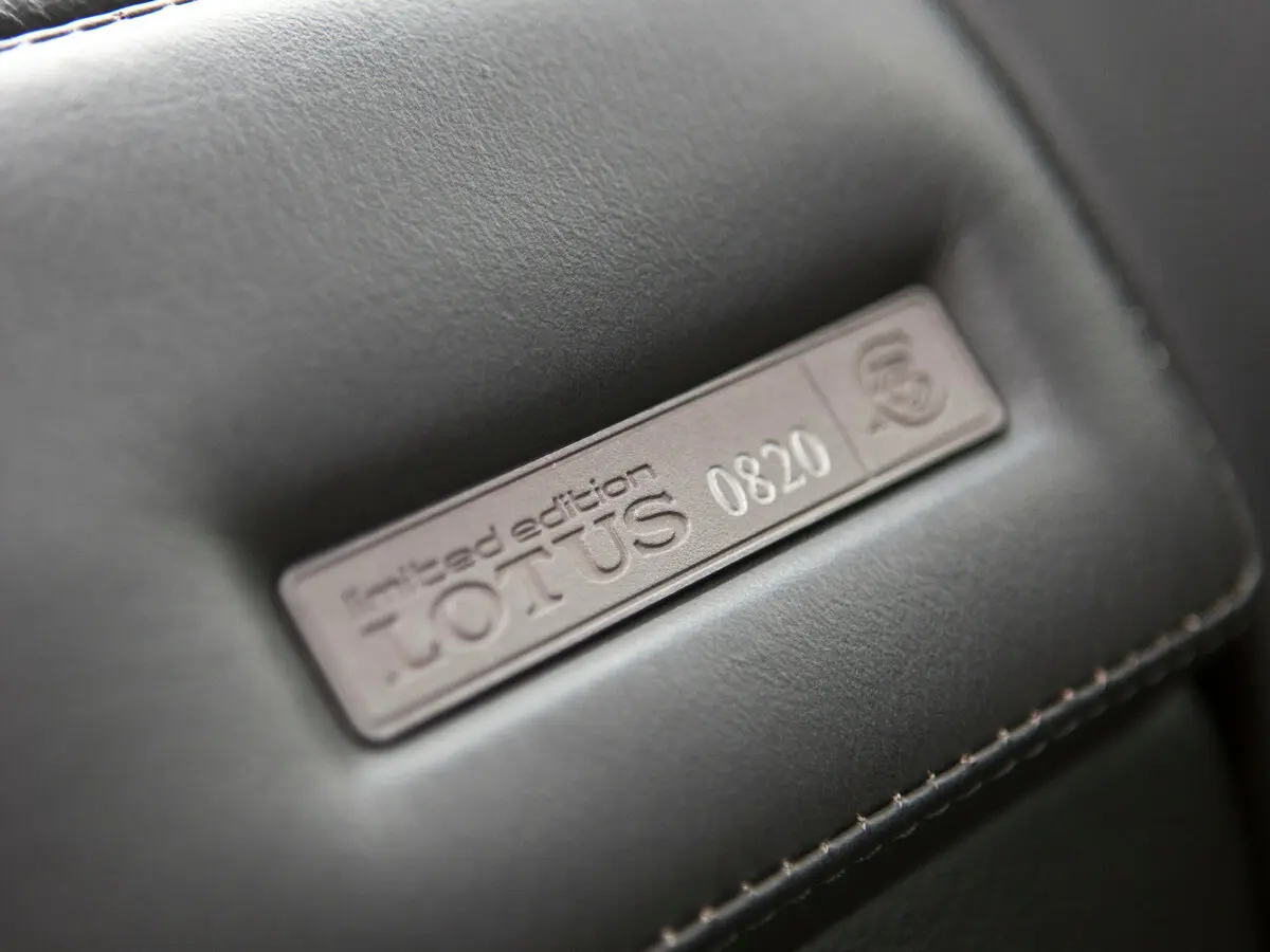 Vauxhall Lotus Carlton 1990 – 1992 Седан — сүрөт 10
