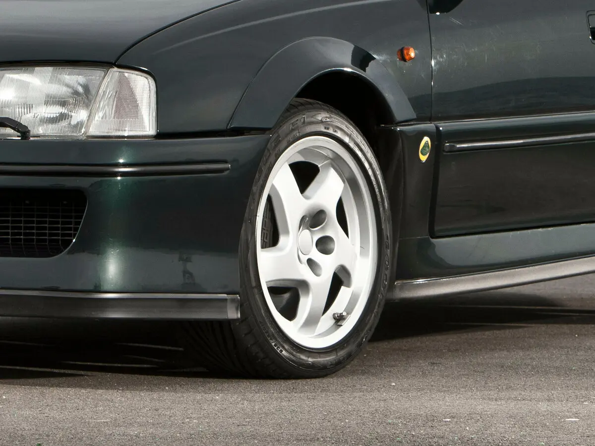 Vauxhall Lotus Carlton 1990 – 1992 Седан — сүрөт 11