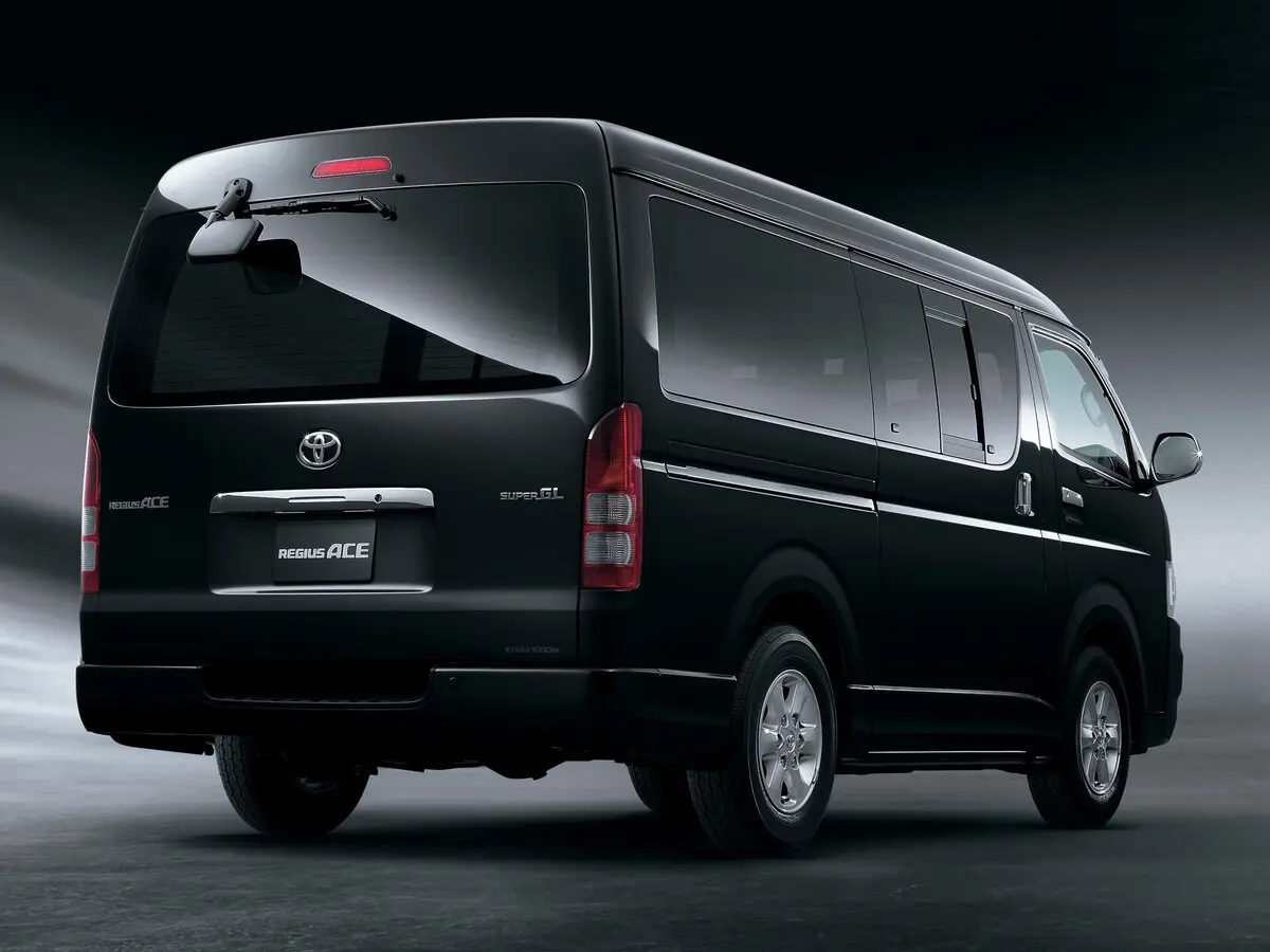 Toyota Regius Ace H200 Рестайлинг 2 Минивэн — фото 2