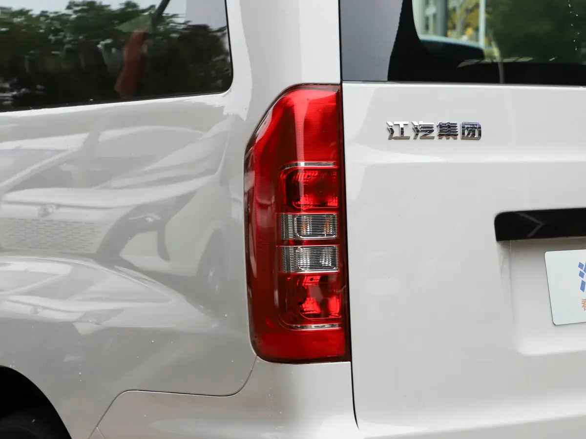 JAC Refine M3 2016 – н.в. Минивэн LWB — сүрөт 15
