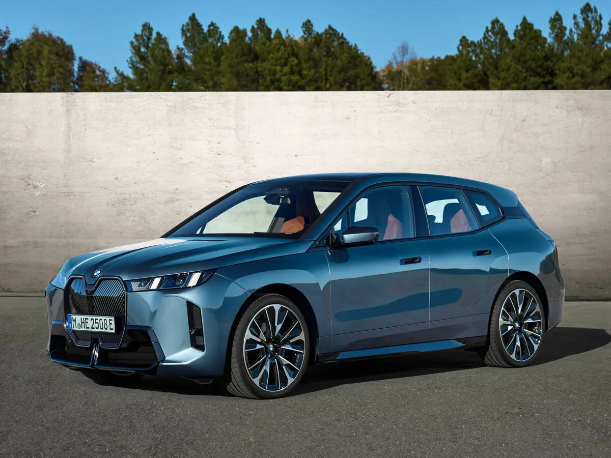 BMW iX I (I20) Рестайлинг