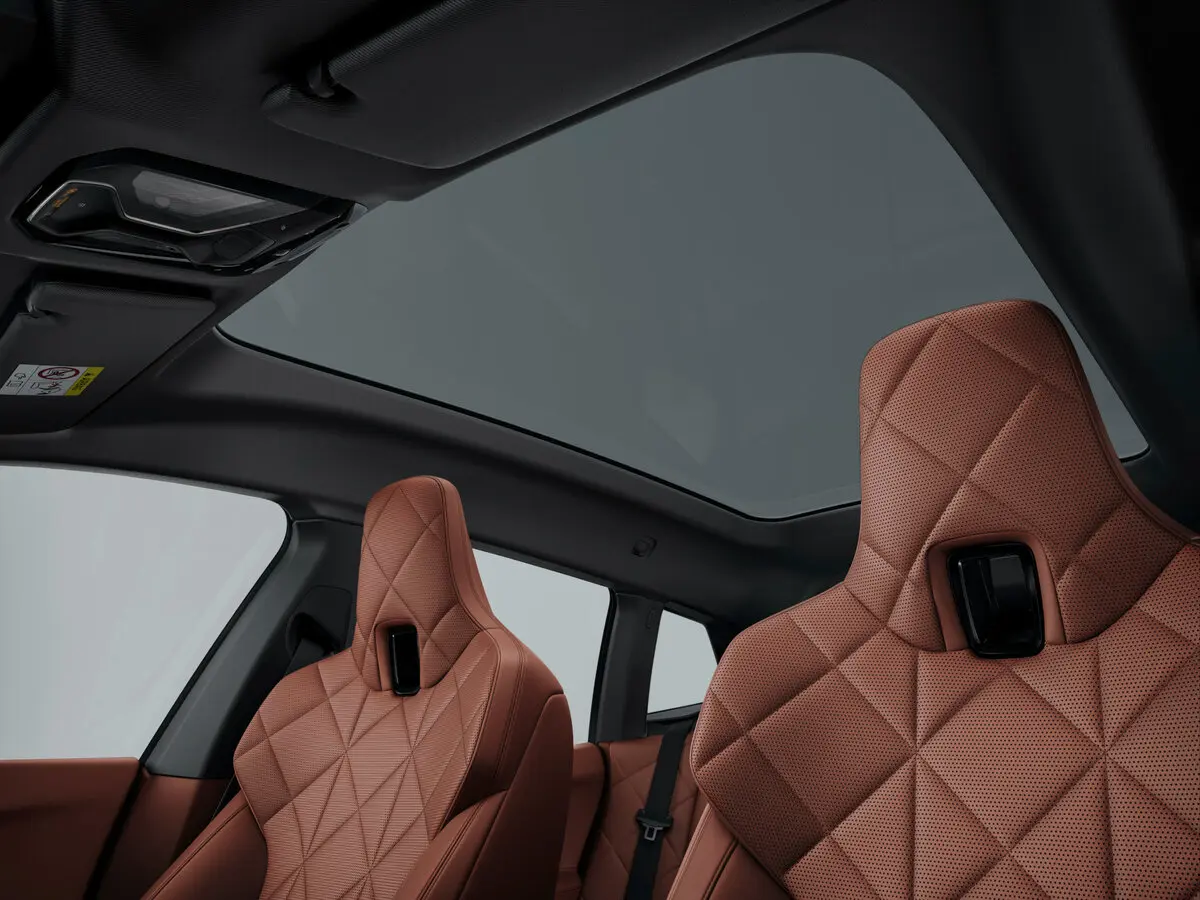 BMW iX I (I20) Рестайлинг Внедорожник 5 дв. — 照片 17