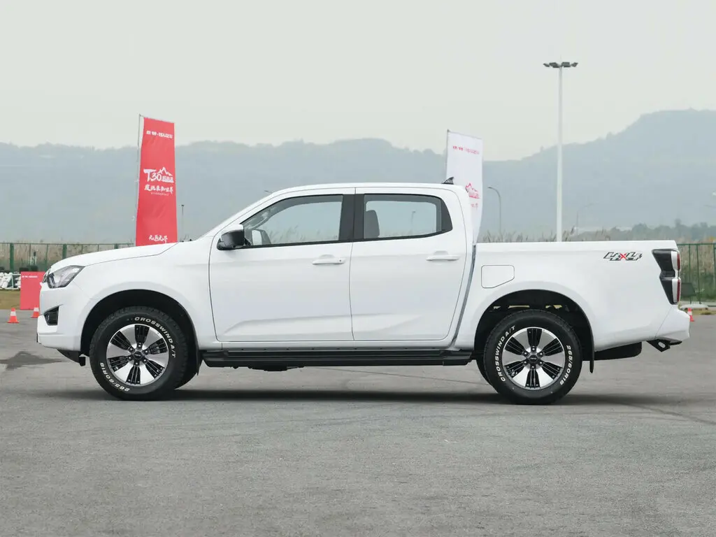 Isuzu T30 Explorer 2023 – н.в. Пикап Двойная кабина — photo 2