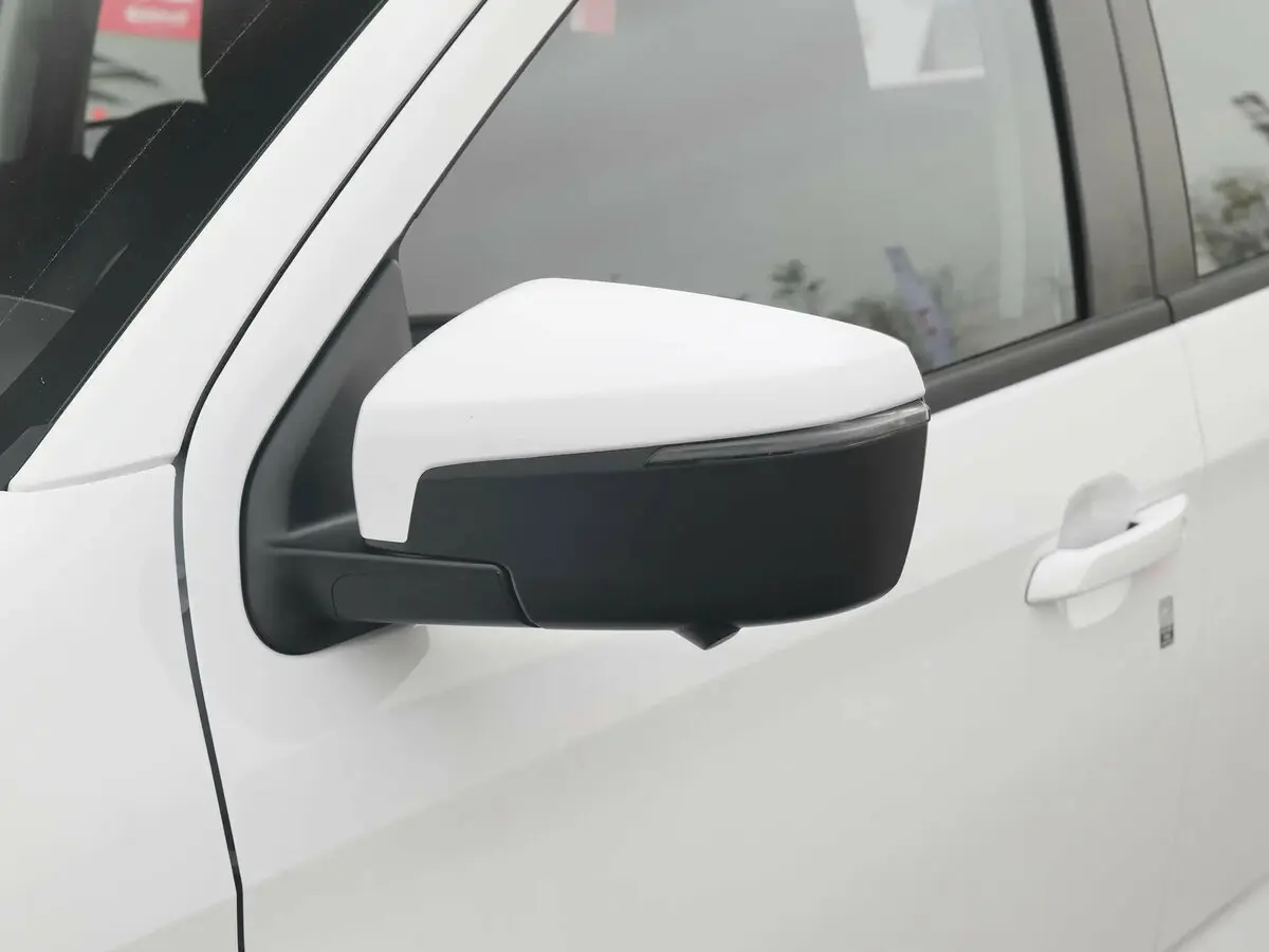 Isuzu T30 Explorer 2023 – н.в. Пикап Двойная кабина — photo 10