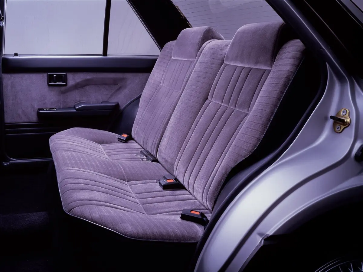 Nissan Laurel Spirit II (B12L) Седан — сүрөт 5