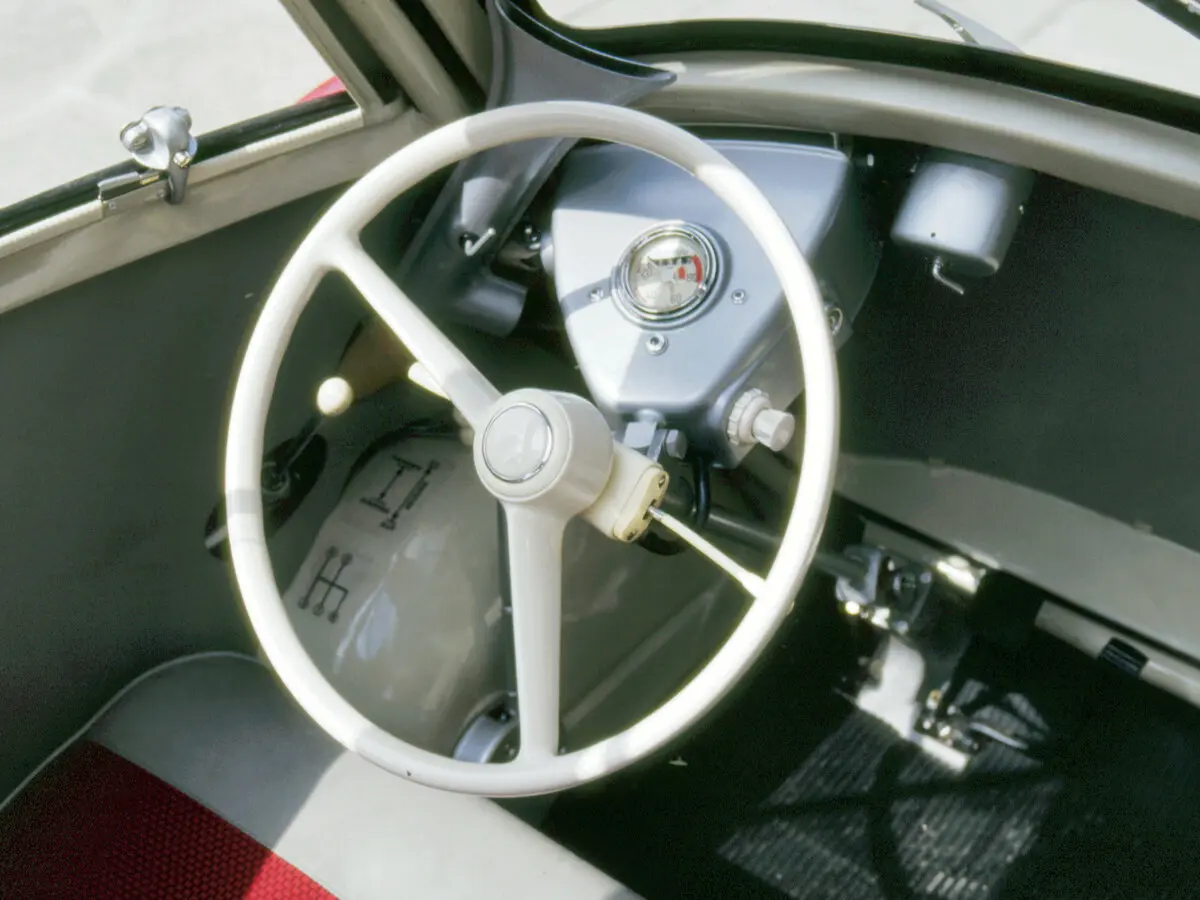BMW Isetta 1955 – 1962 Купе — photo 10