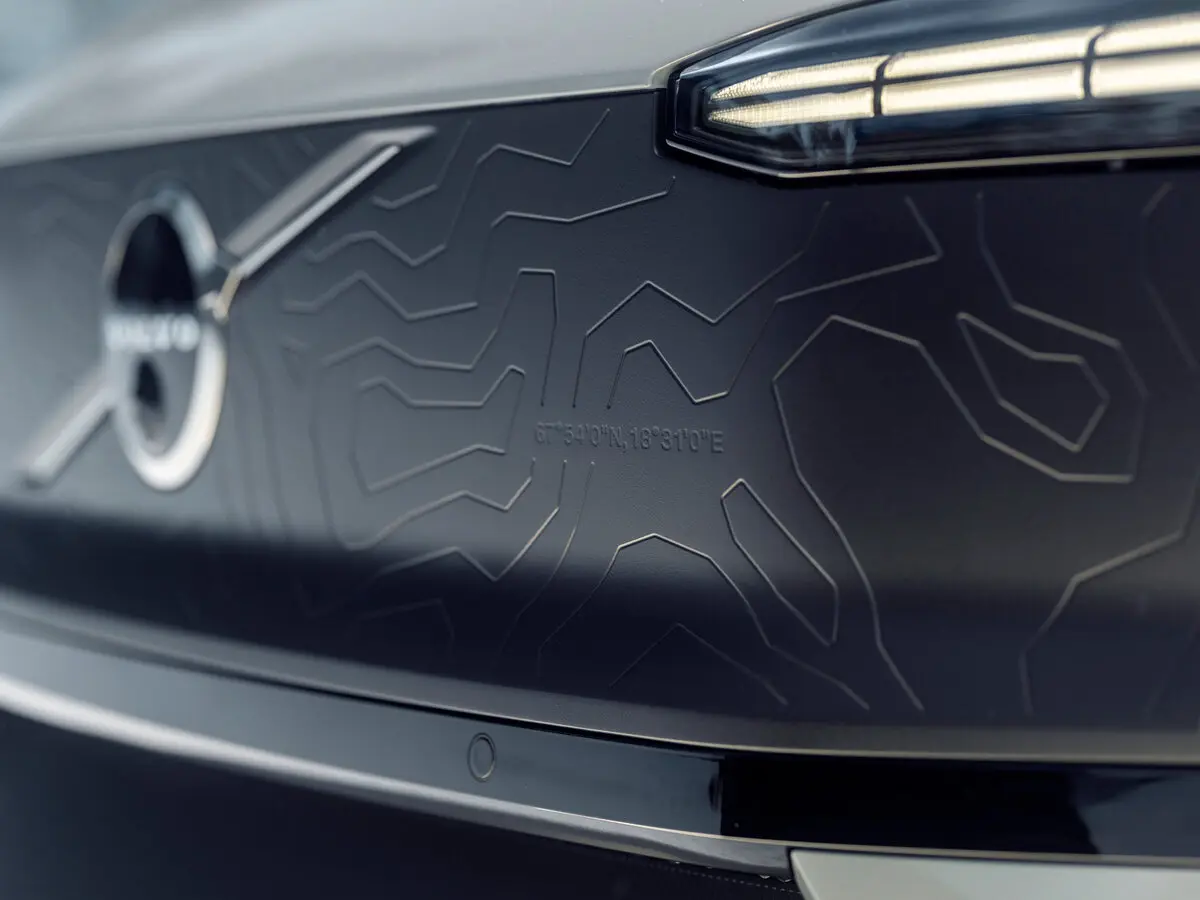 Volvo EX30 Cross Country 2025 – н.в. Внедорожник 5 дв. — сүрөт 13