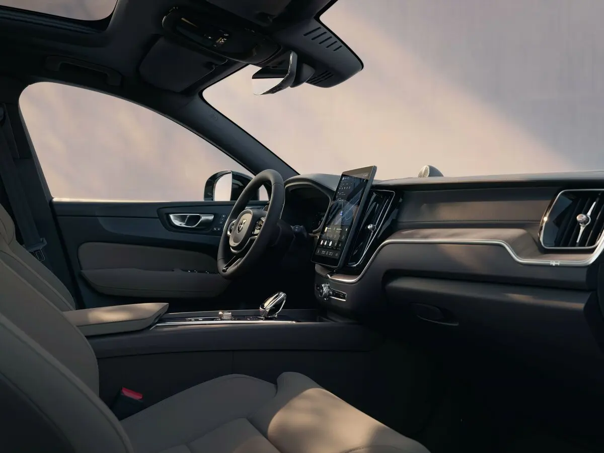 Volvo XC60 II Рестайлинг 2 Внедорожник 5 дв. — сүрөт 7