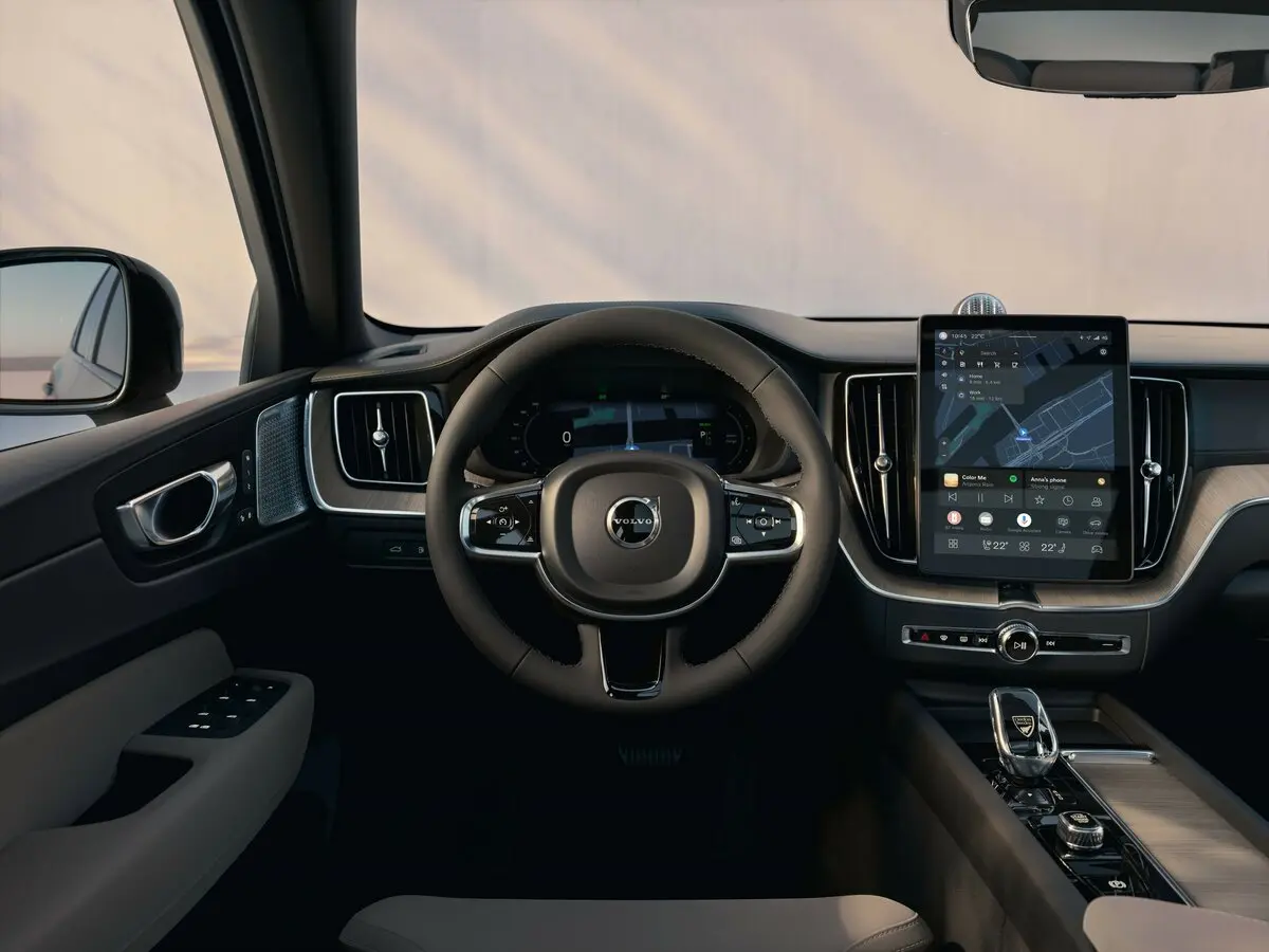 Volvo XC60 II Рестайлинг 2 Внедорожник 5 дв. — сүрөт 9