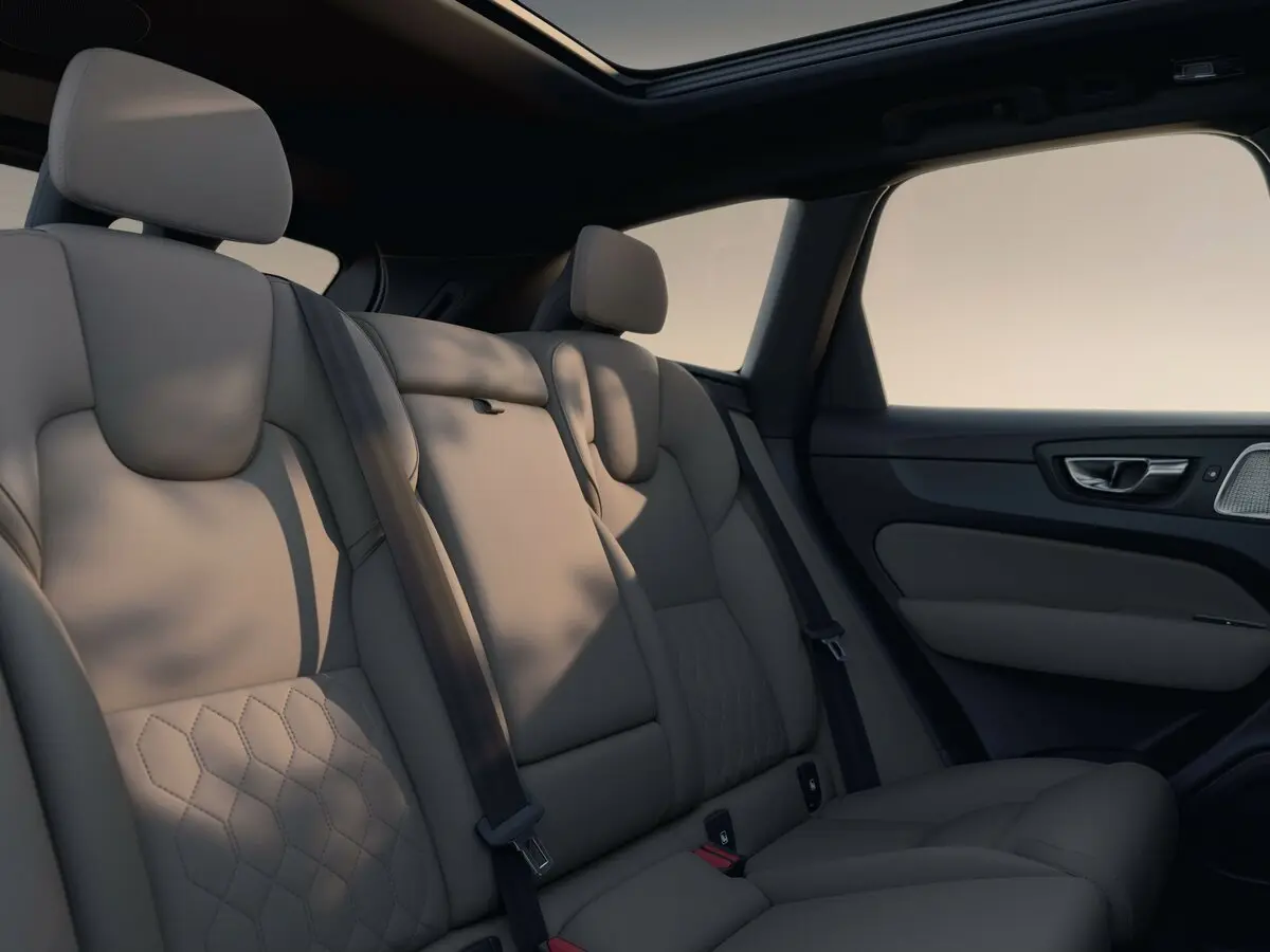 Volvo XC60 II Рестайлинг 2 Внедорожник 5 дв. — сүрөт 10