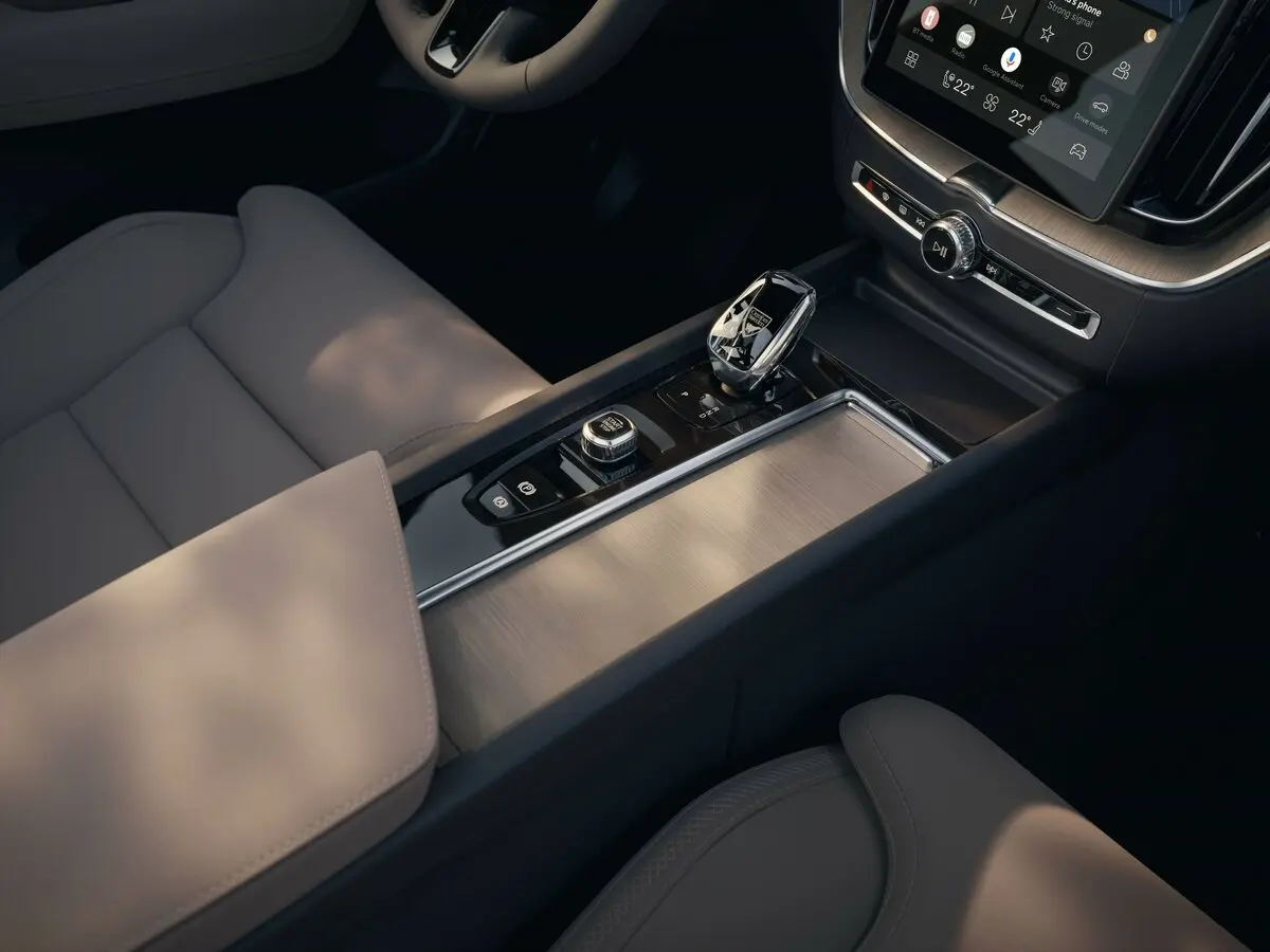 Volvo XC60 II Рестайлинг 2 Внедорожник 5 дв. — сүрөт 11
