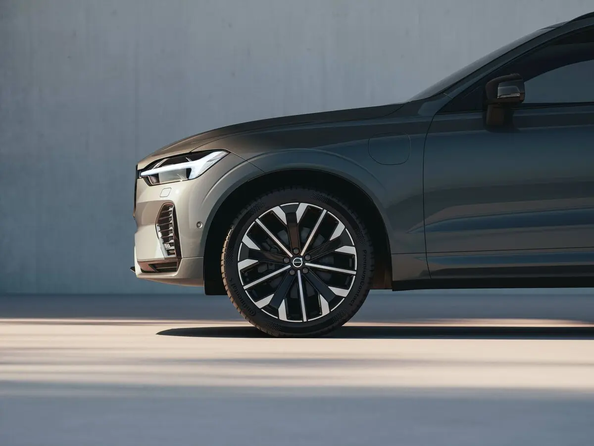 Volvo XC60 II Рестайлинг 2 Внедорожник 5 дв. — сүрөт 16