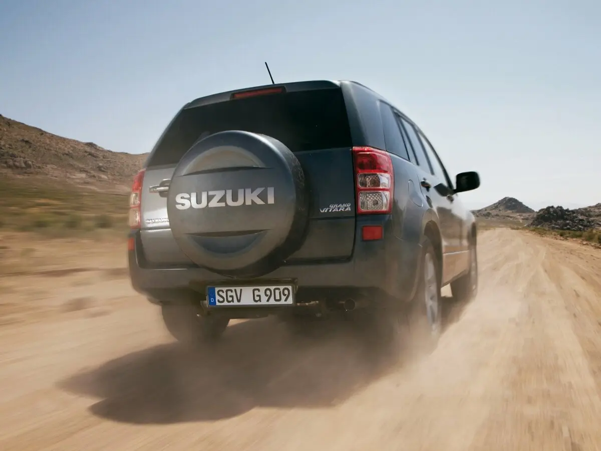 Suzuki Grand Vitara II Рестайлинг Внедорожник 5 дв. — photo 4