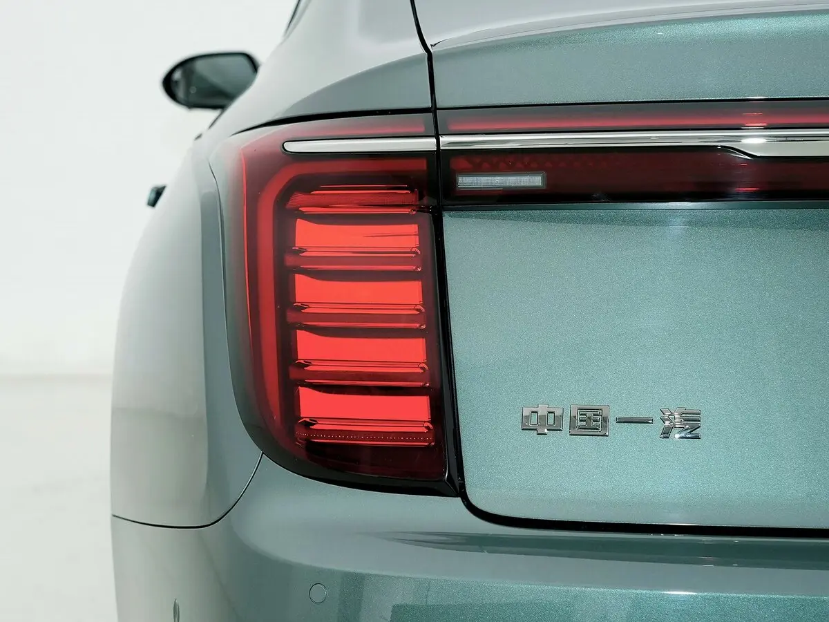Hongqi H9 I Рестайлинг Седан — сүрөт 12