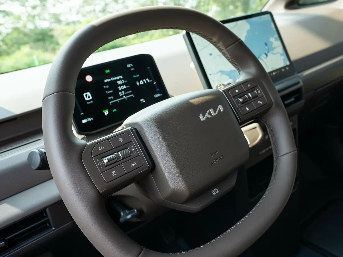 Kia PV5 2025 – н.в. Минивэн — photo 11
