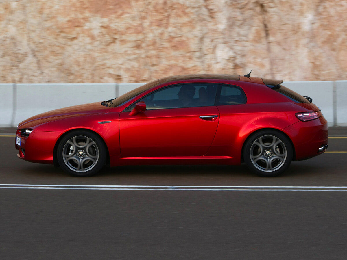 Alfa Romeo Brera I Рестайлинг Хэтчбек 3 дв. — фото 3