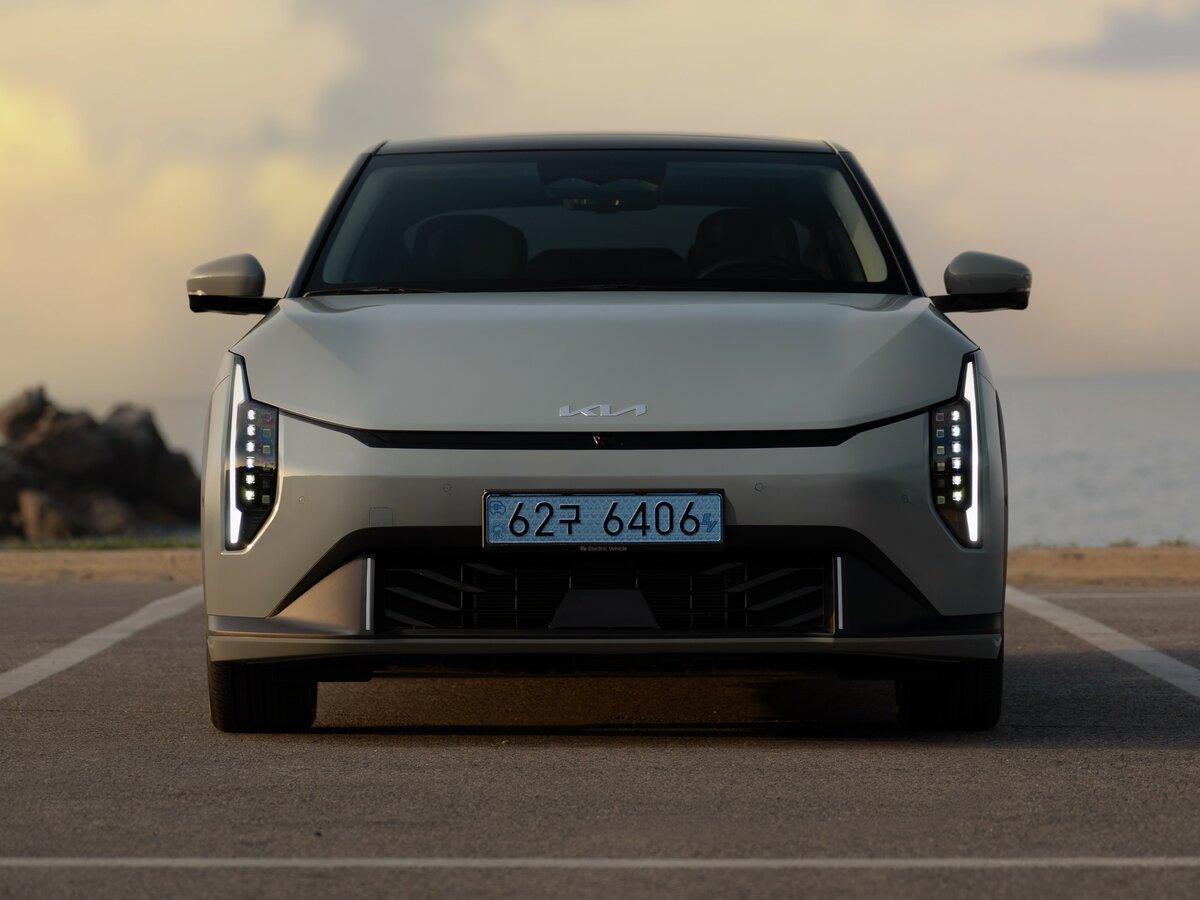 Kia EV4 2025 – н.в. Седан — фото 4