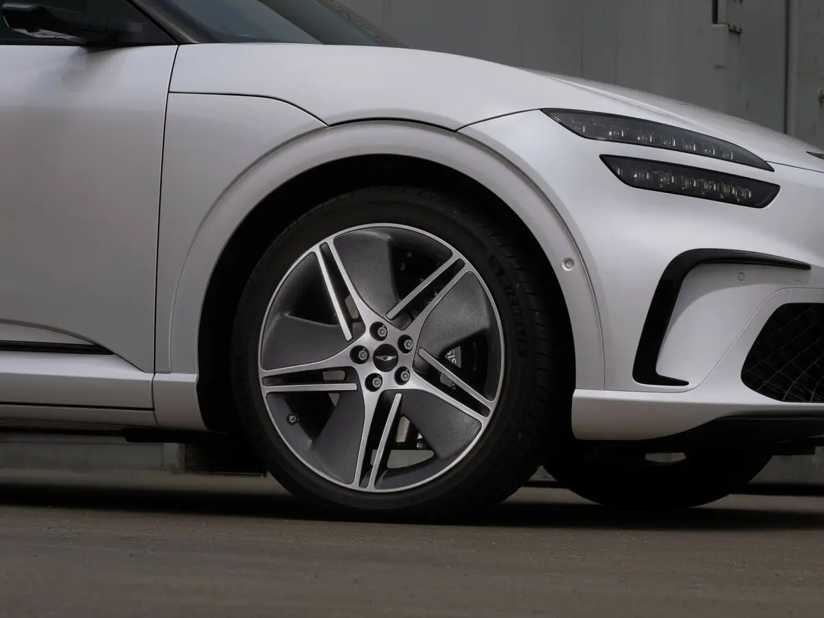 Genesis GV60 I Рестайлинг Внедорожник 5 дв. — photo 17