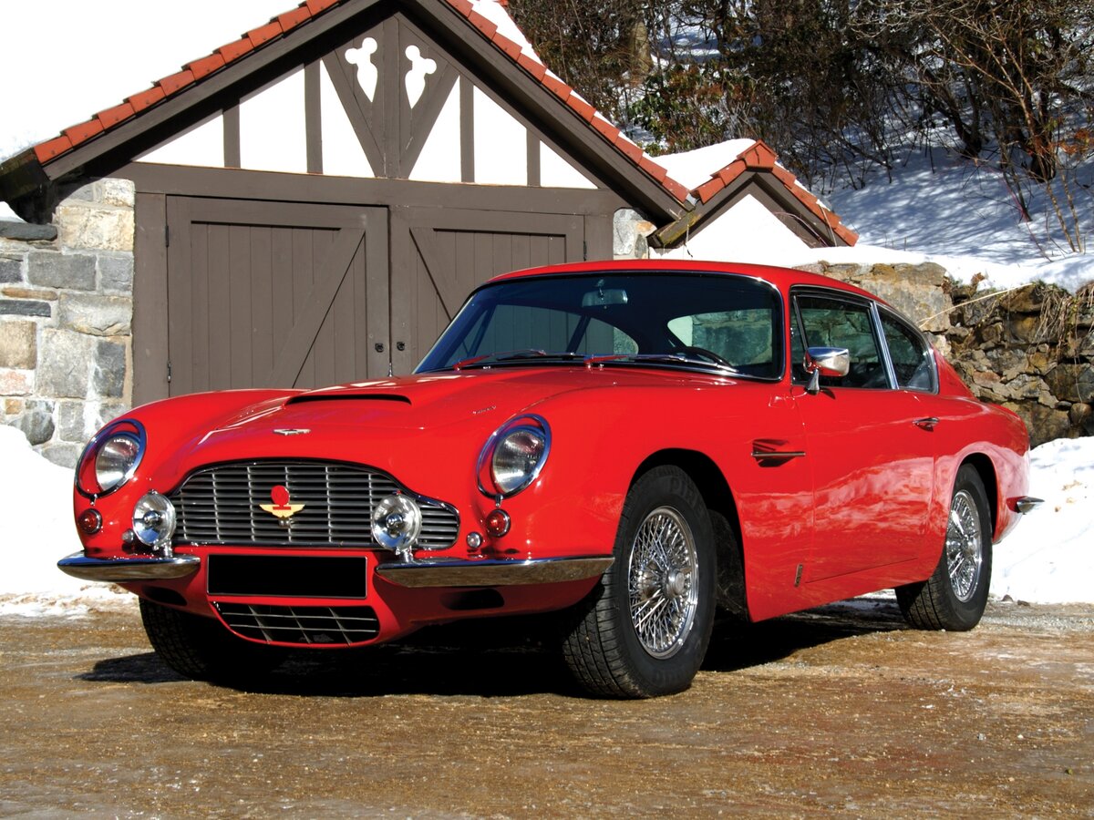 Aston Martin DB6 1965 – 1970 Фастбек
