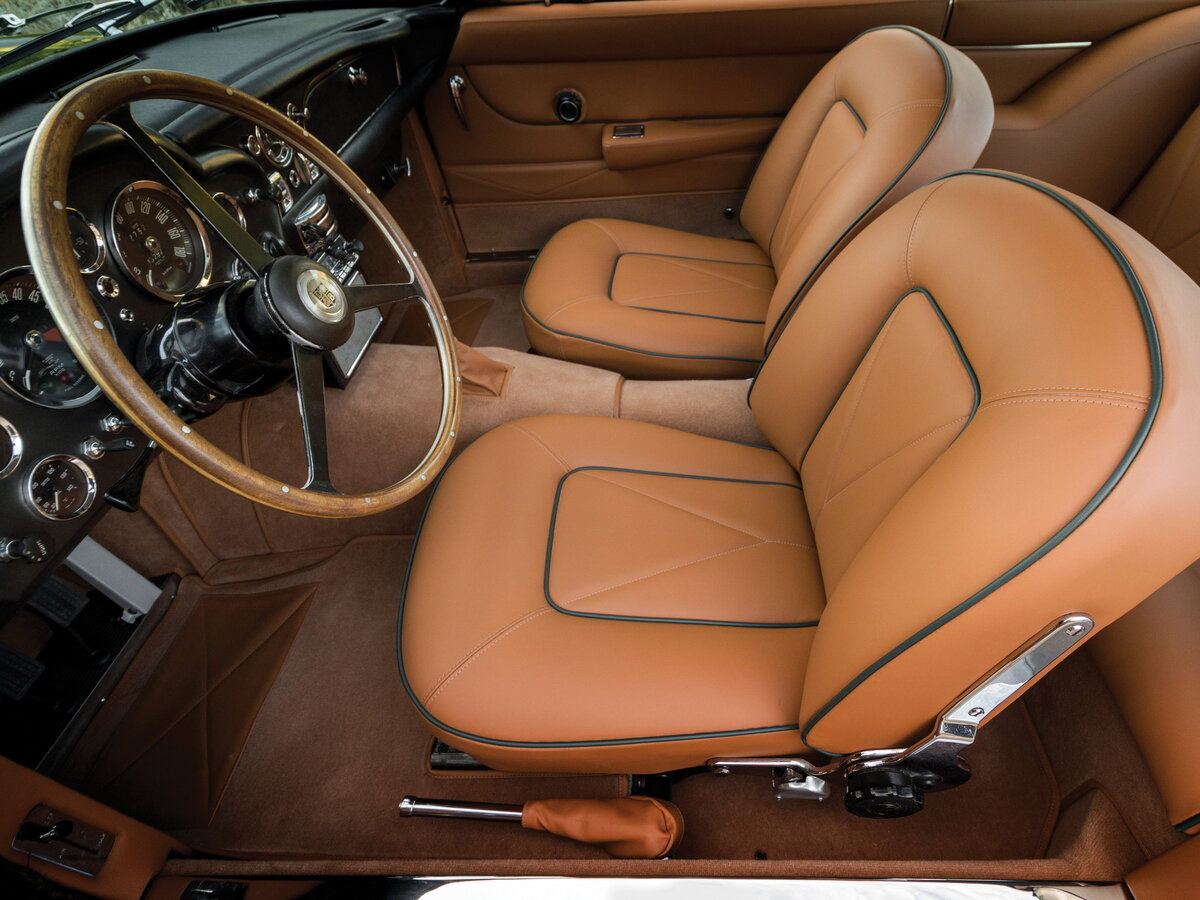 Aston Martin DB6 1965 – 1970 Фастбек — фото 6