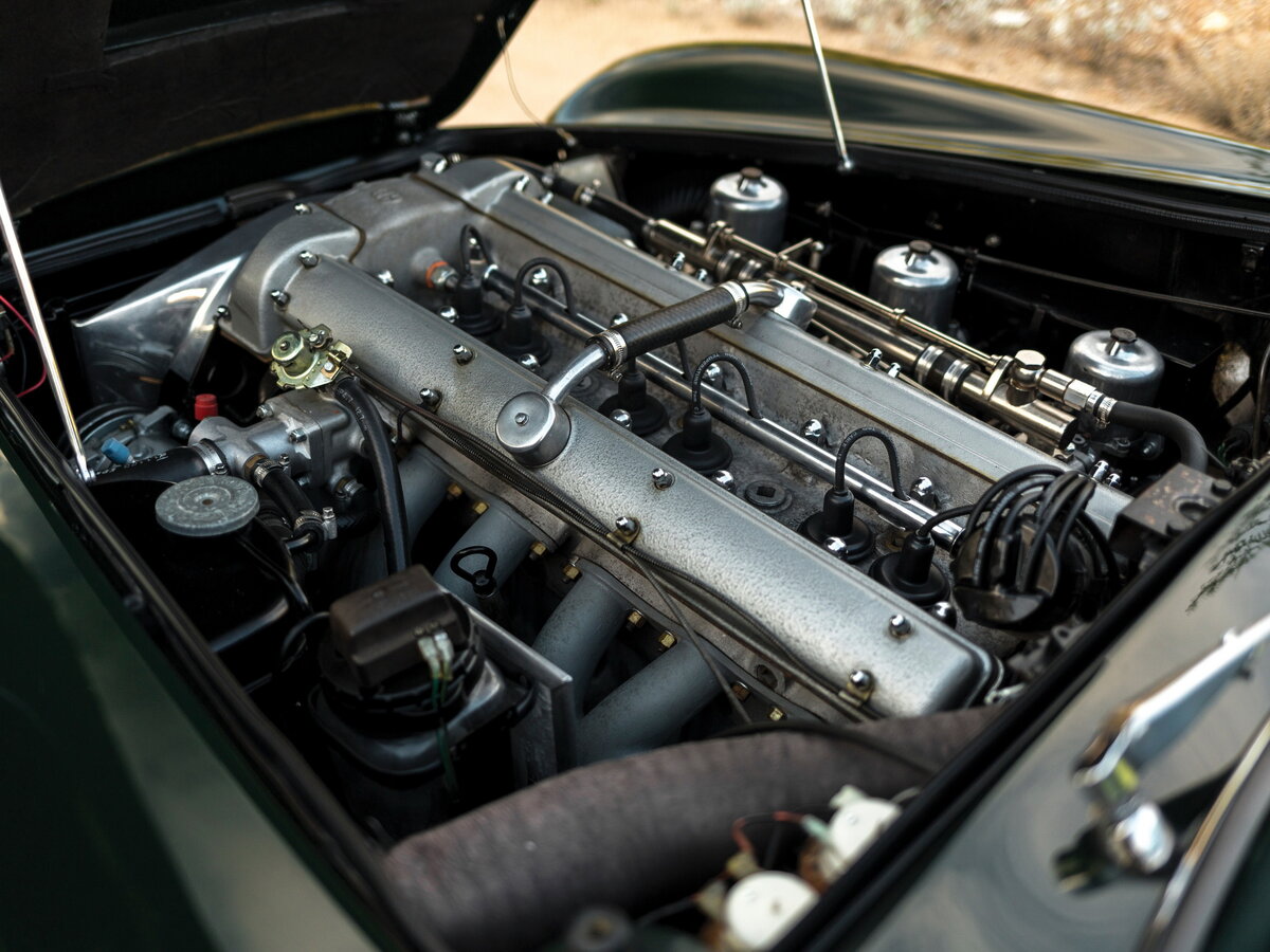 Aston Martin DB6 1965 – 1970 Фастбек — фото 8