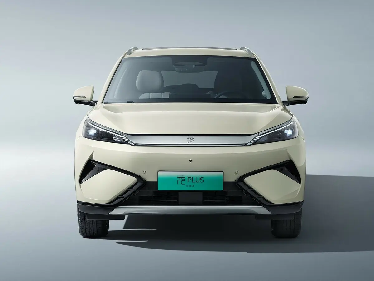 BYD Yuan Plus I Рестайлинг Внедорожник 5 дв. — photo 3