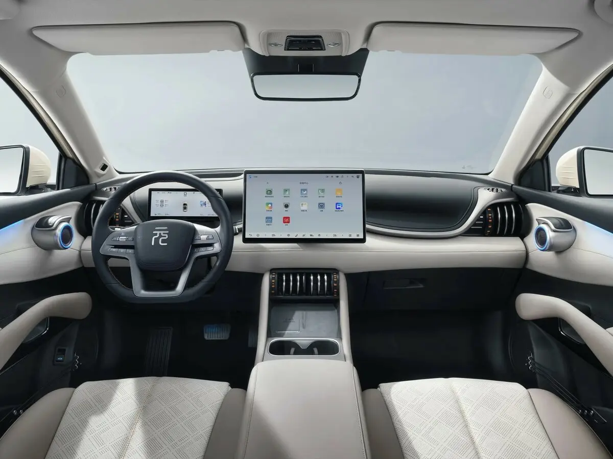 BYD Yuan Plus I Рестайлинг Внедорожник 5 дв. — photo 6