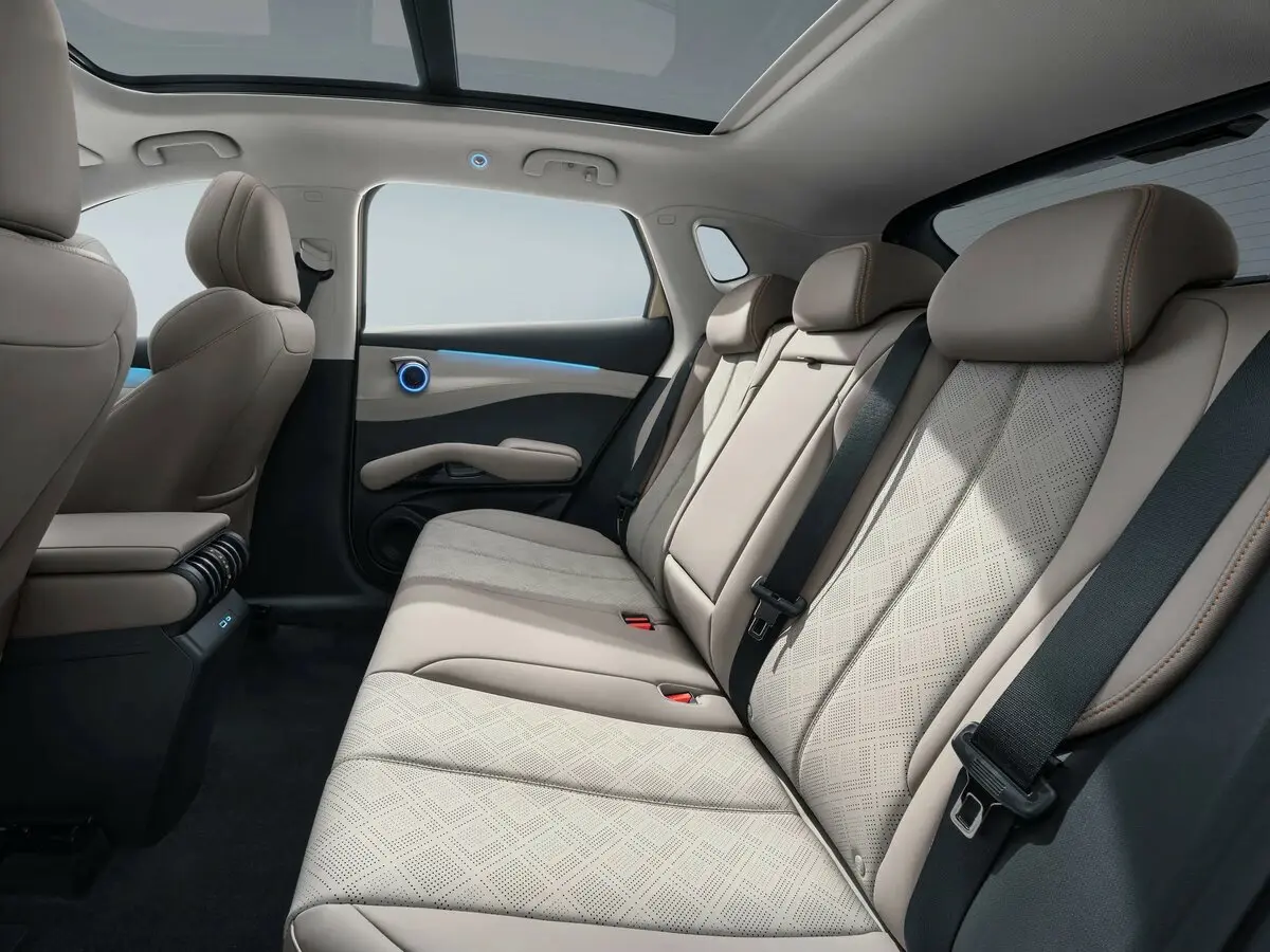 BYD Yuan Plus I Рестайлинг Внедорожник 5 дв. — photo 10