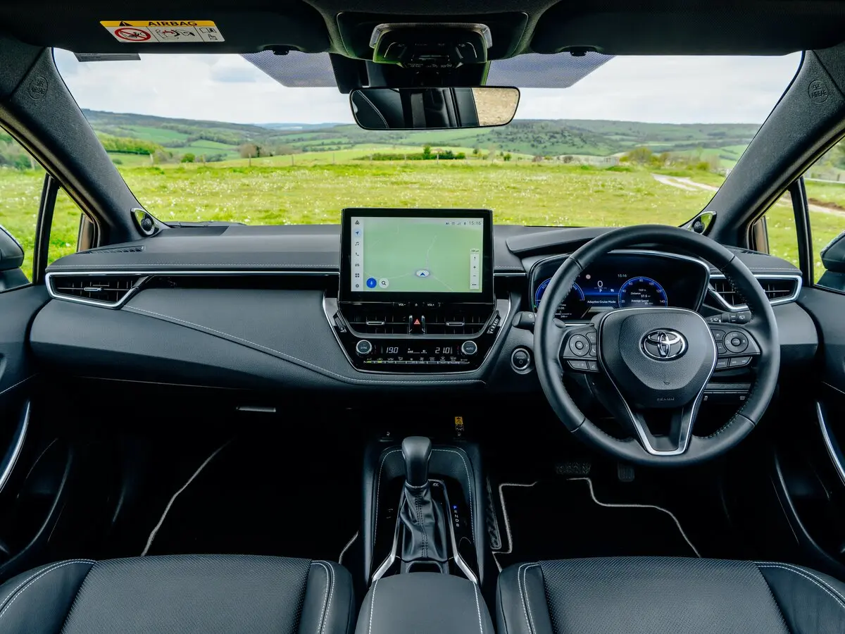 Toyota Corolla XII (E210) Рестайлинг Хэтчбек 5 дв. — фото 6