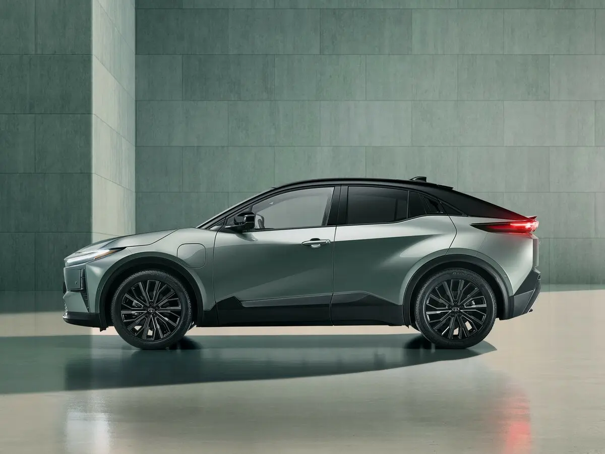 Toyota C-HR+ 2025 – н.в. Внедорожник 5 дв. — фото 2