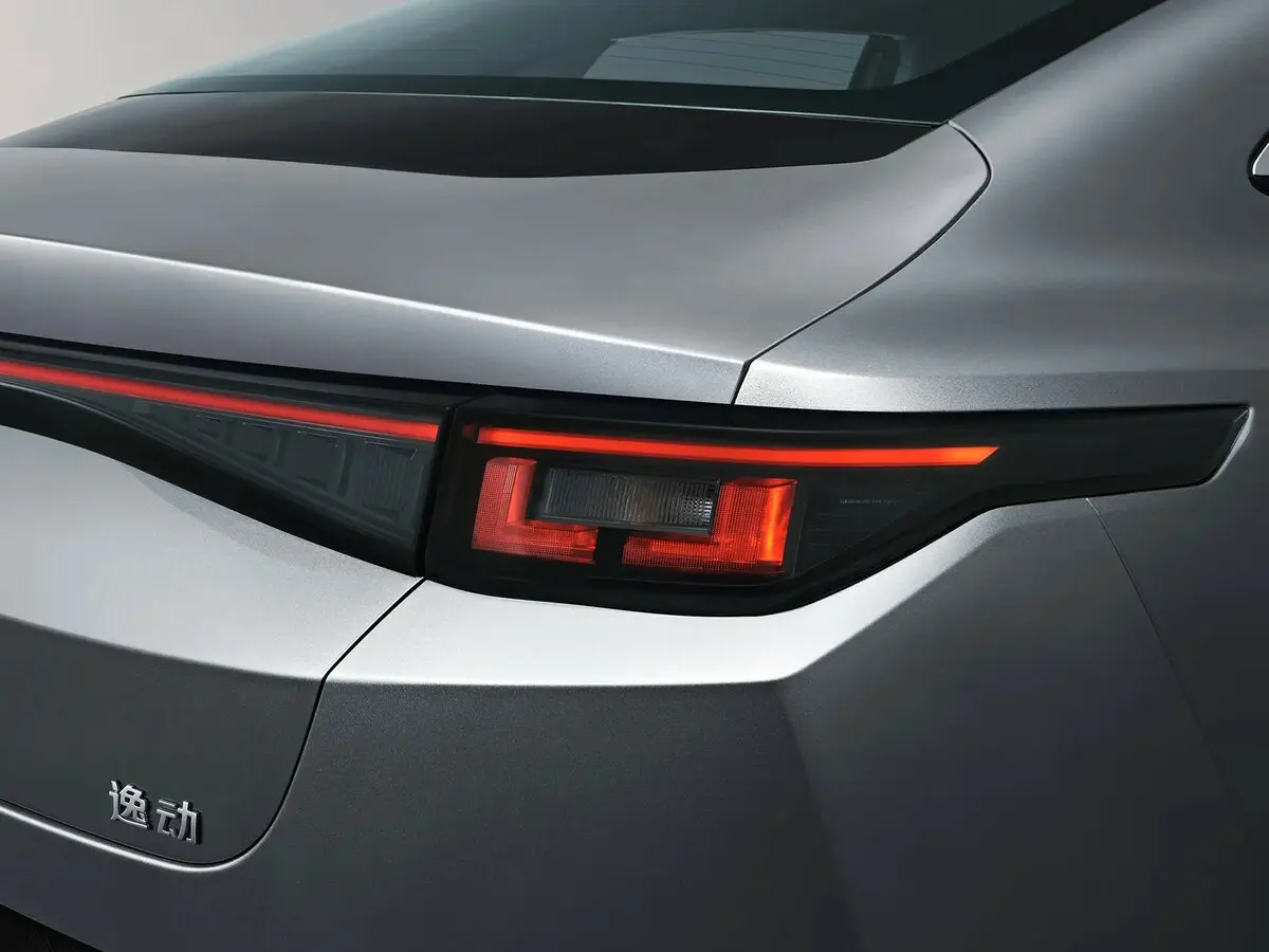 Changan Eado III Рестайлинг Седан — сүрөт 11
