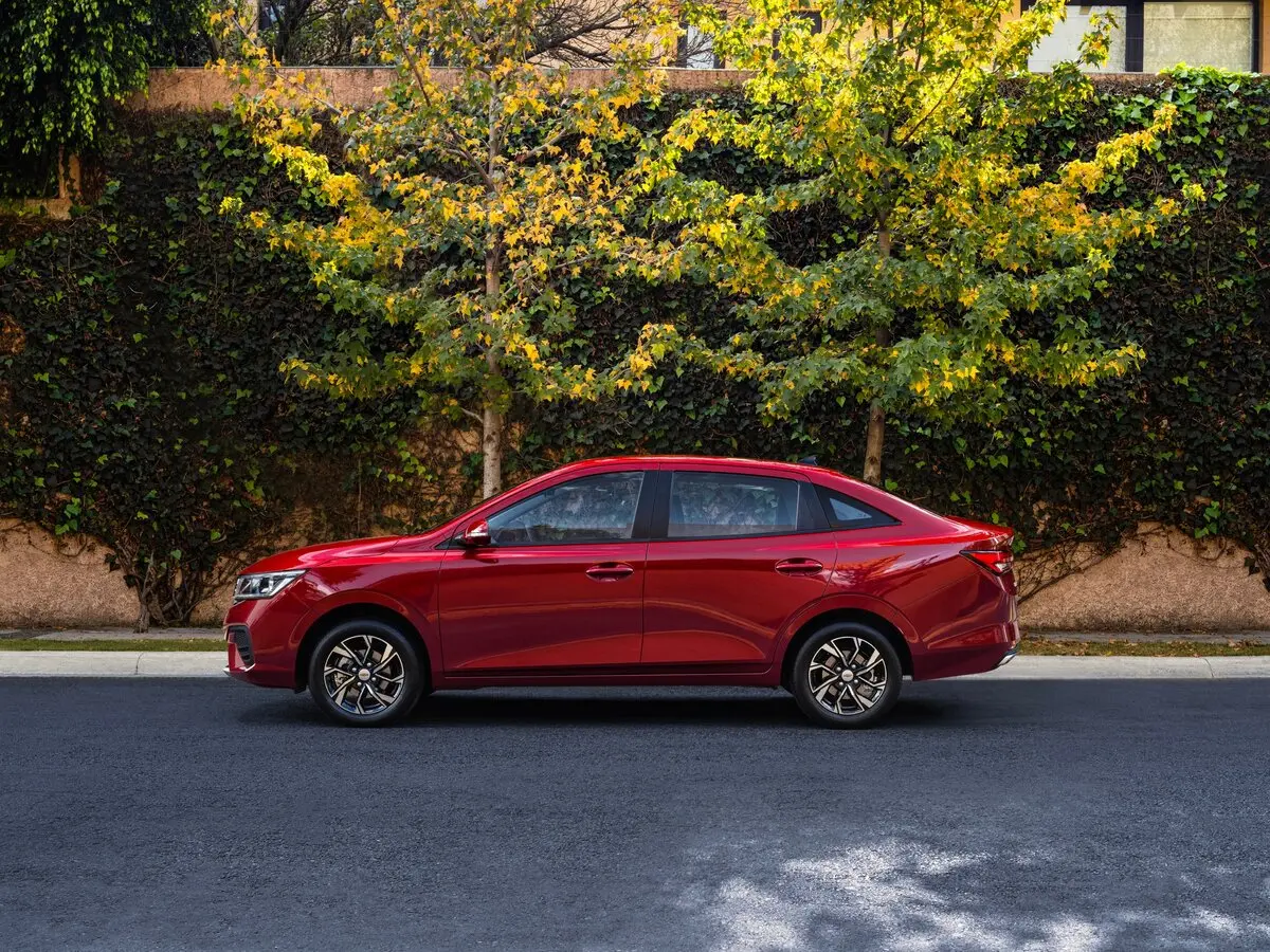 Chevrolet Aveo III Седан — сүрөт 2
