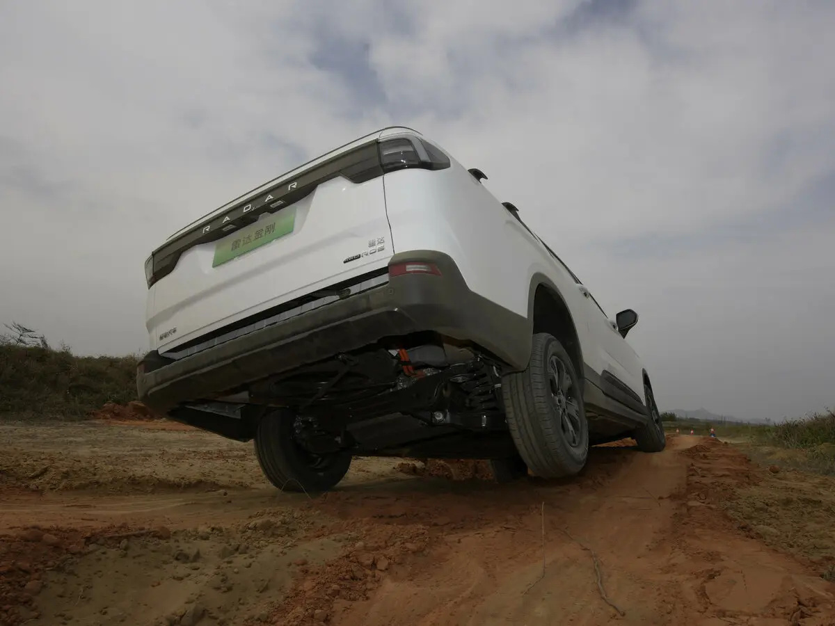 Geely Radar King Kong 2024 – н.в. Пикап Двойная кабина — сүрөт 14
