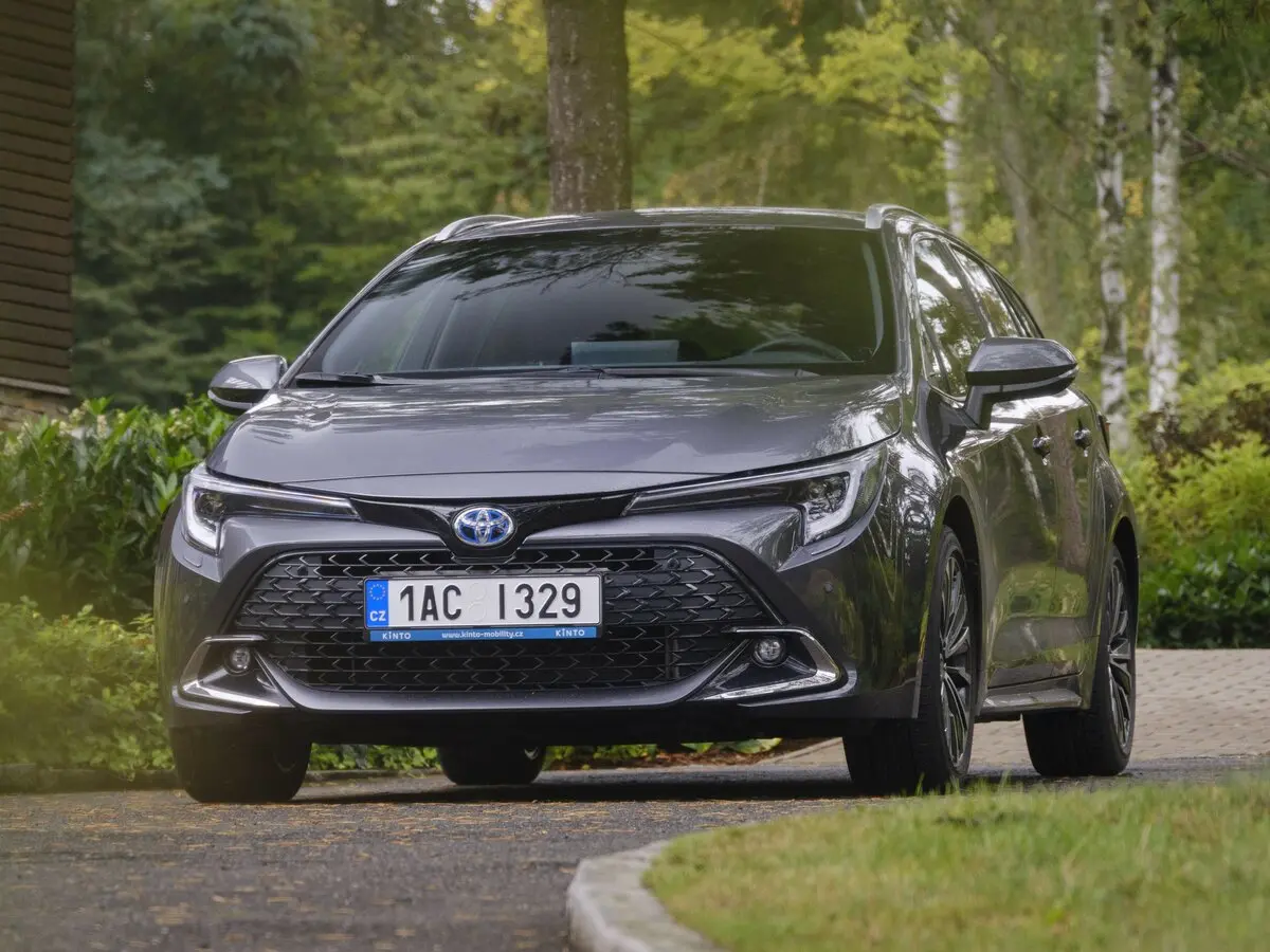 Toyota Corolla XII (E210) Рестайлинг Универсал 5 дв. Touring