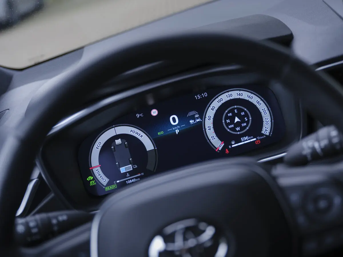 Toyota Corolla XII (E210) Рестайлинг Универсал 5 дв. Touring — фото 8