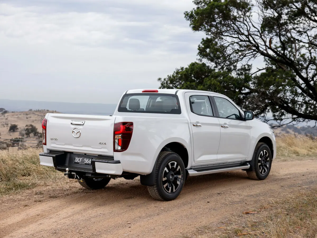 Mazda BT-50 III Рестайлинг Пикап Двойная кабина — сүрөт 5